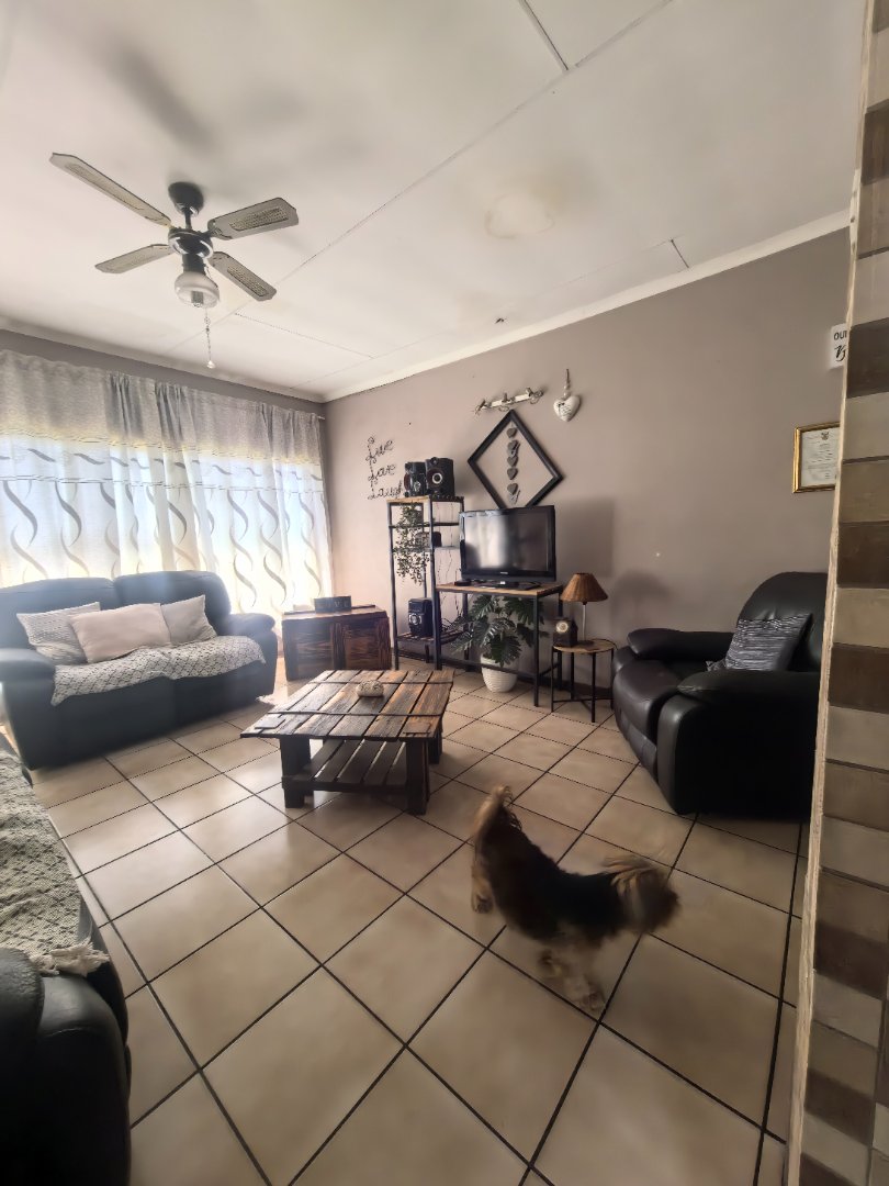 3 Bedroom Property for Sale in Witbank Ext 10 Mpumalanga