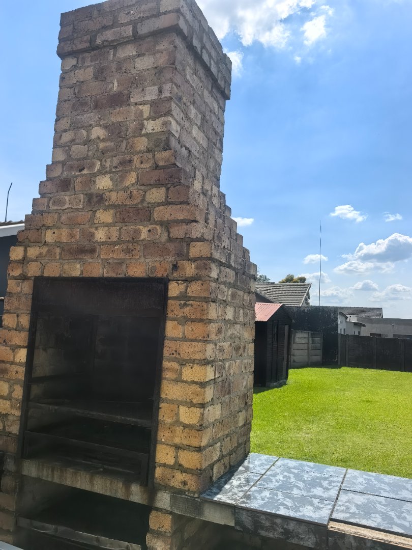 3 Bedroom Property for Sale in Witbank Ext 10 Mpumalanga