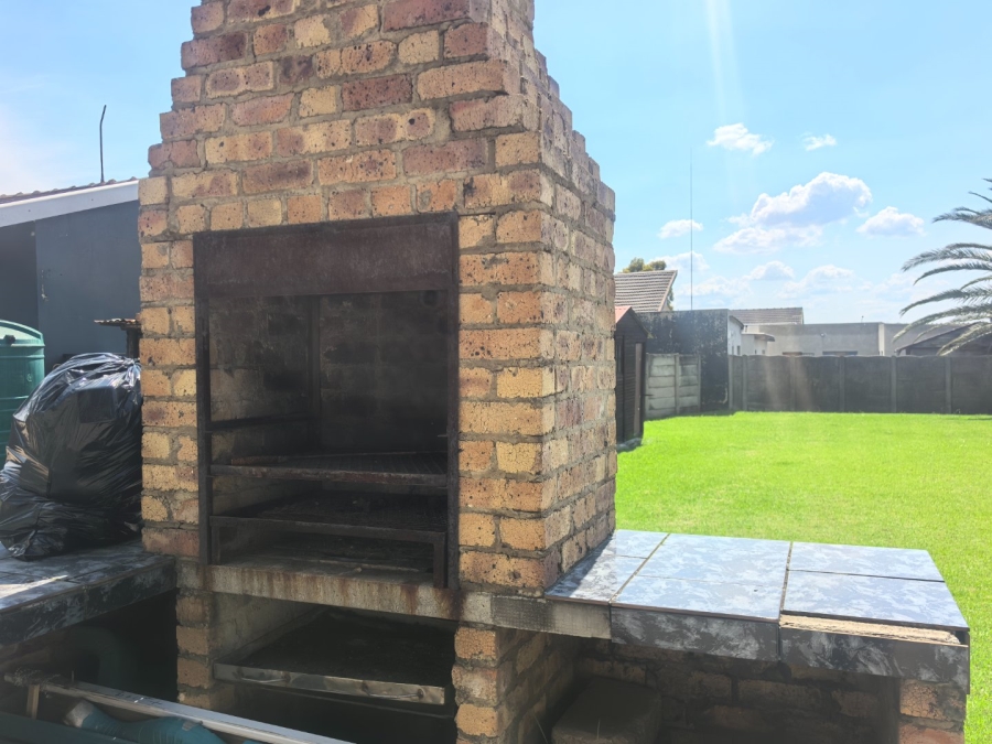 3 Bedroom Property for Sale in Witbank Ext 10 Mpumalanga