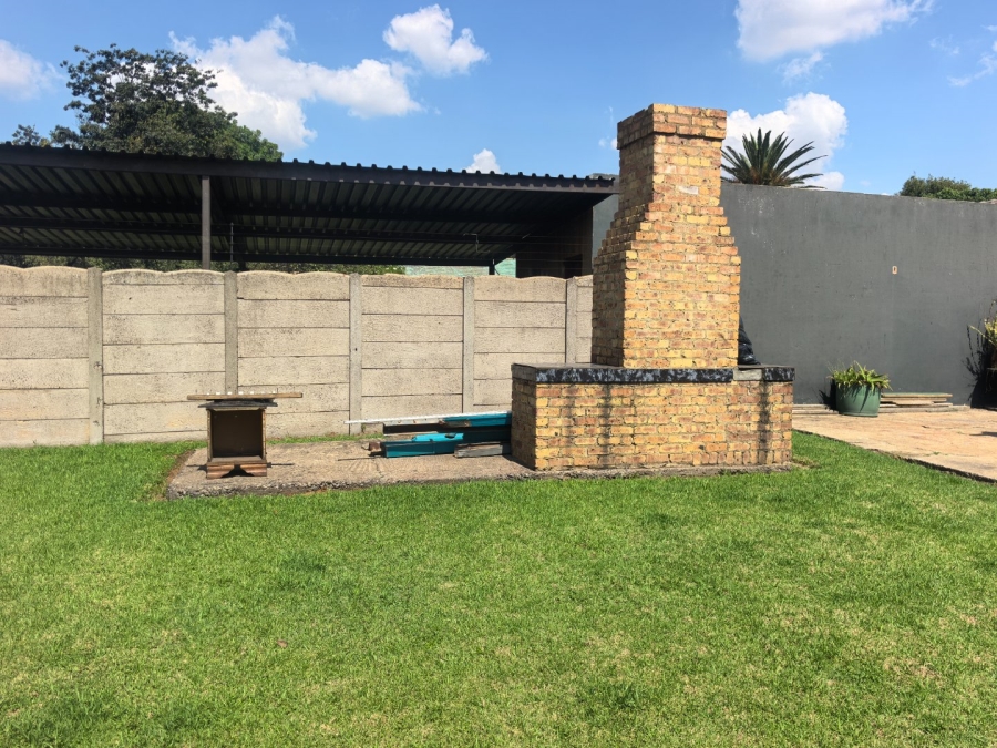 3 Bedroom Property for Sale in Witbank Ext 10 Mpumalanga