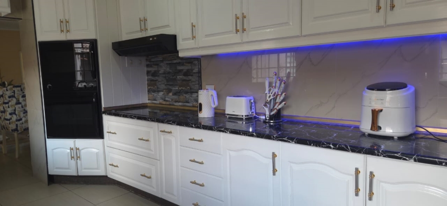 4 Bedroom Property for Sale in Stanfield Hill Mpumalanga