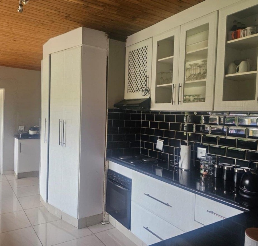 5 Bedroom Property for Sale in Model Park Mpumalanga