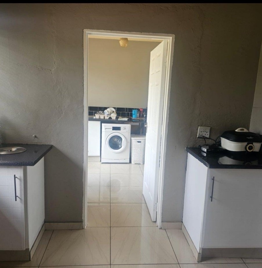 5 Bedroom Property for Sale in Model Park Mpumalanga