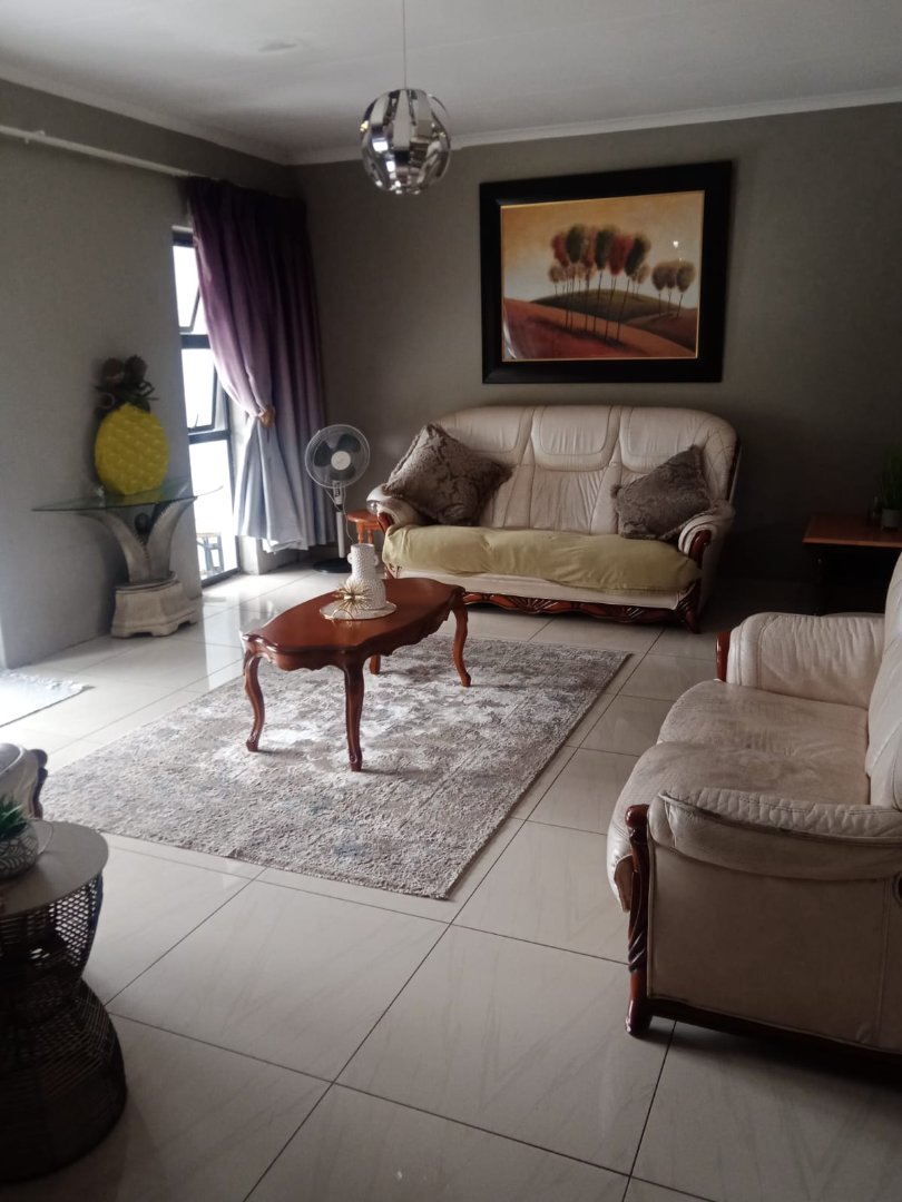 5 Bedroom Property for Sale in Model Park Mpumalanga