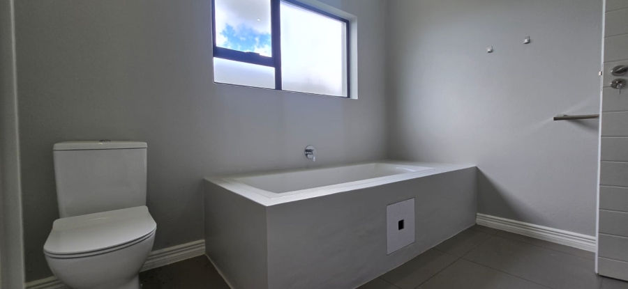 4 Bedroom Property for Sale in The Rest Nature Estate Mpumalanga