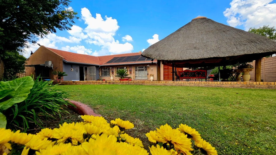 4 Bedroom Property for Sale in Secunda Mpumalanga