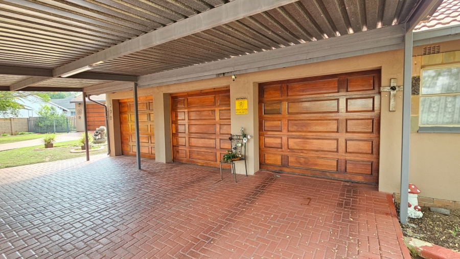 4 Bedroom Property for Sale in Secunda Mpumalanga