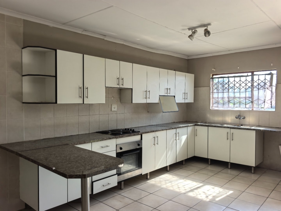 3 Bedroom Property for Sale in Die Heuwel Ext 4 Mpumalanga