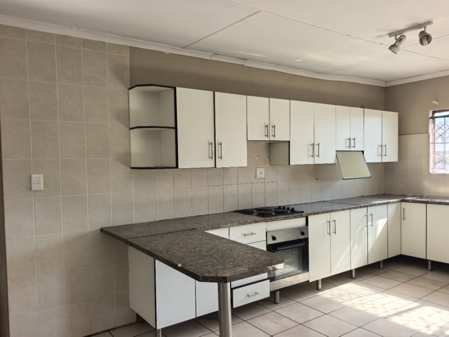 3 Bedroom Property for Sale in Die Heuwel Ext 4 Mpumalanga