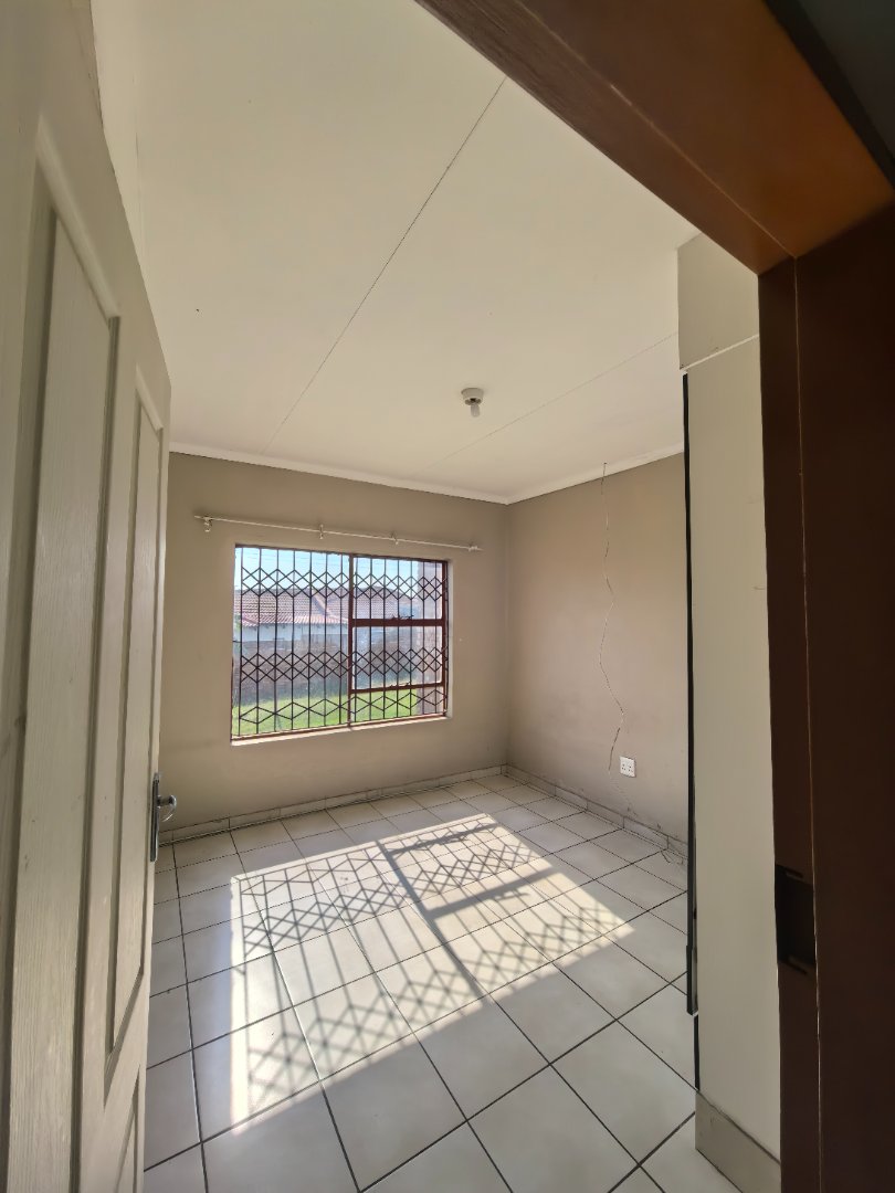 3 Bedroom Property for Sale in Die Heuwel Ext 4 Mpumalanga