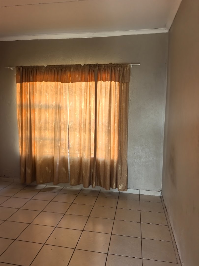 3 Bedroom Property for Sale in Die Heuwel Ext 4 Mpumalanga
