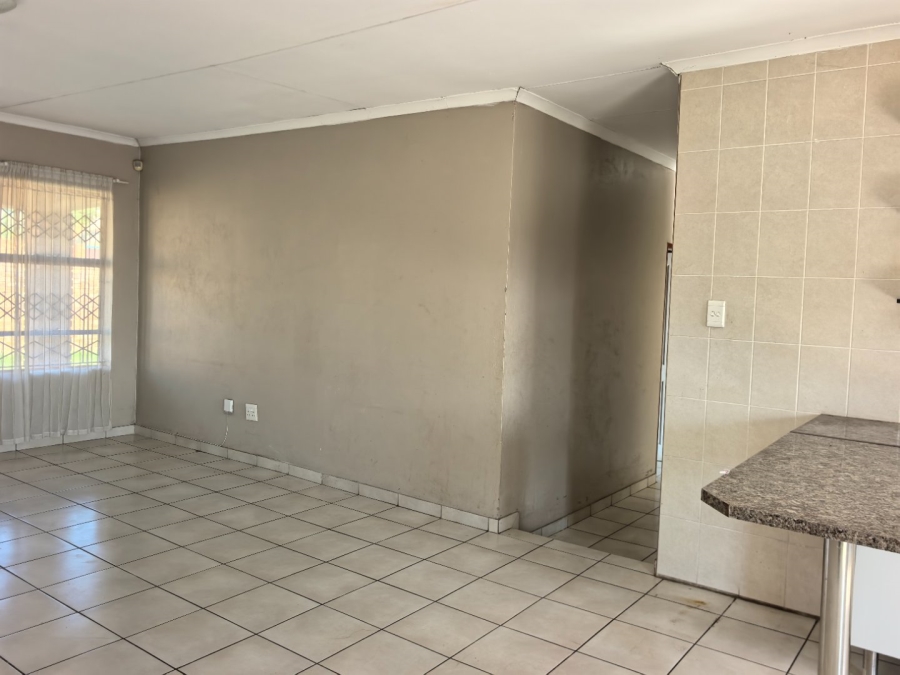3 Bedroom Property for Sale in Die Heuwel Ext 4 Mpumalanga