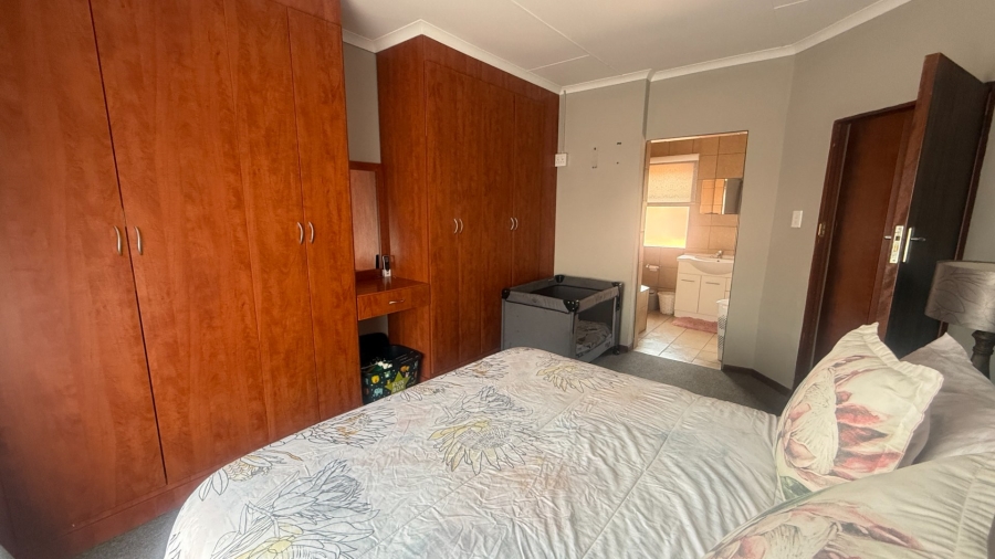 3 Bedroom Property for Sale in Middelburg Central Mpumalanga