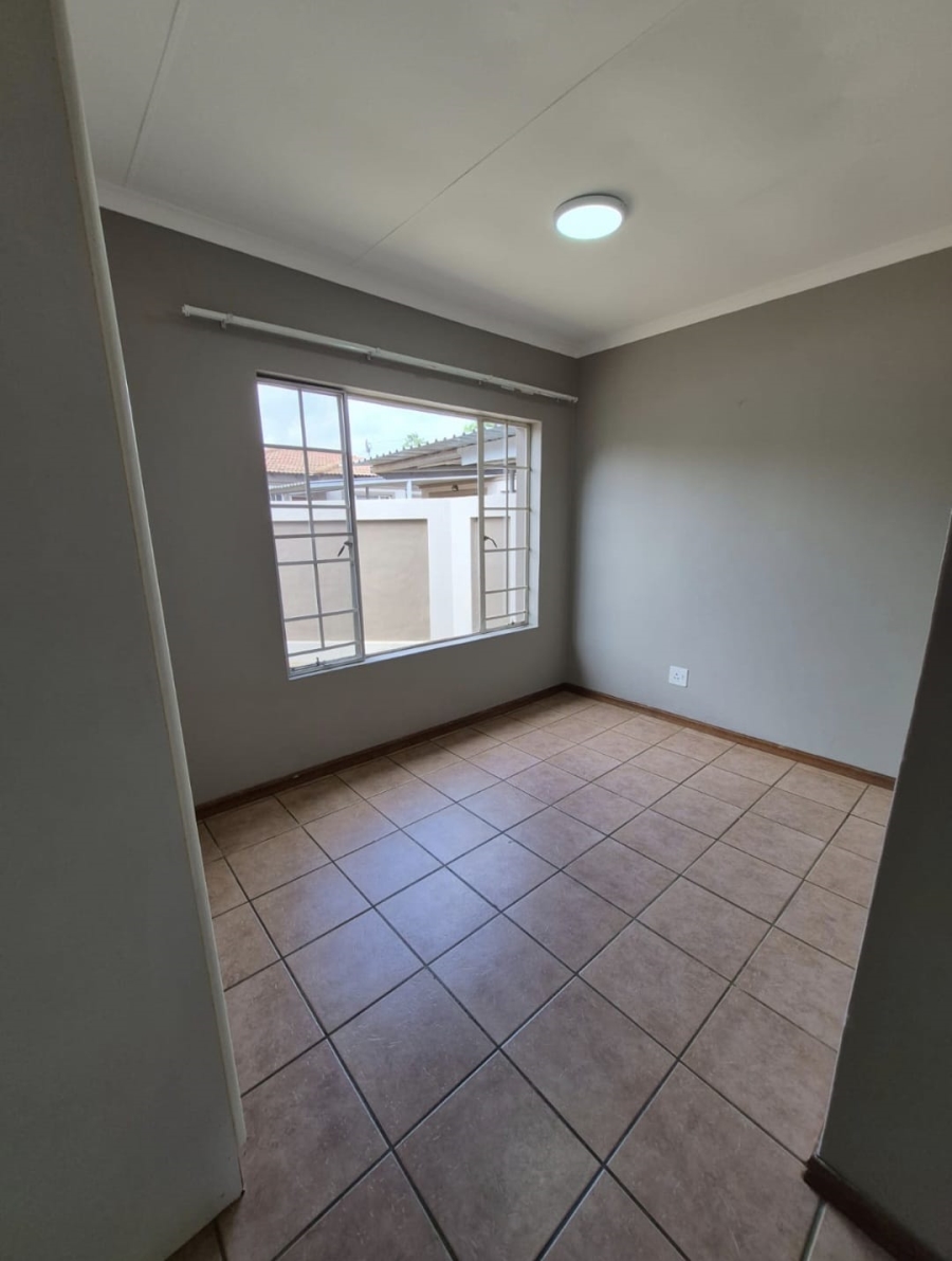 To Let 3 Bedroom Property for Rent in Lydenburg Mpumalanga