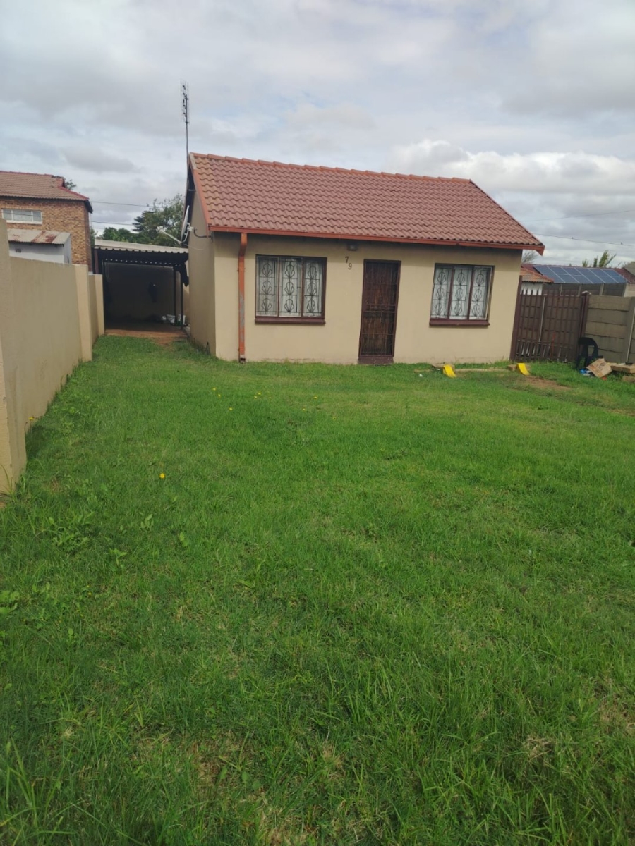 2 Bedroom Property for Sale in Witbank Ext 8 Mpumalanga