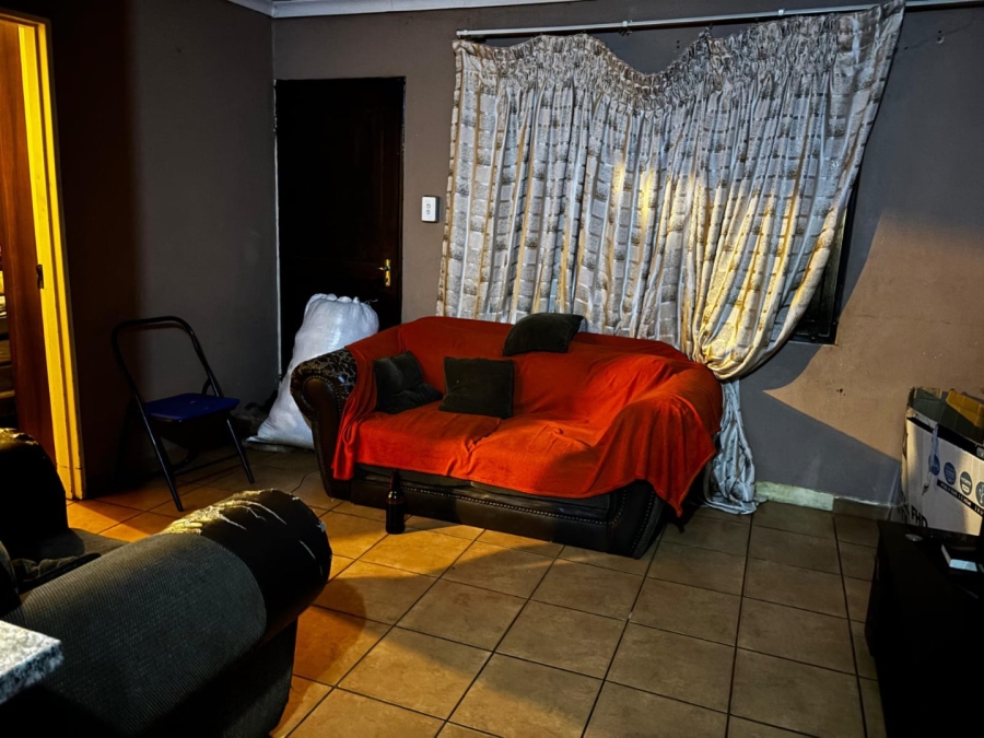 2 Bedroom Property for Sale in Witbank Ext 8 Mpumalanga