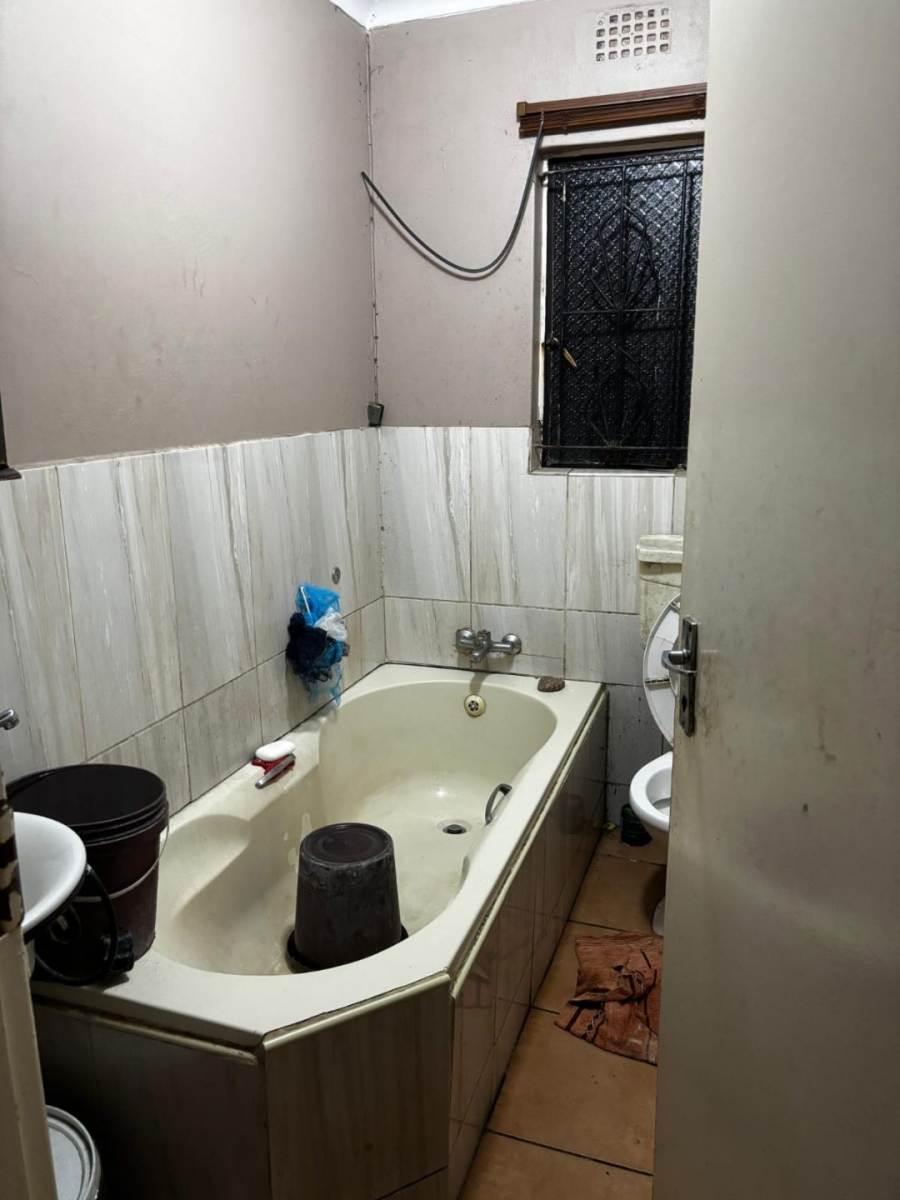 2 Bedroom Property for Sale in Witbank Ext 8 Mpumalanga