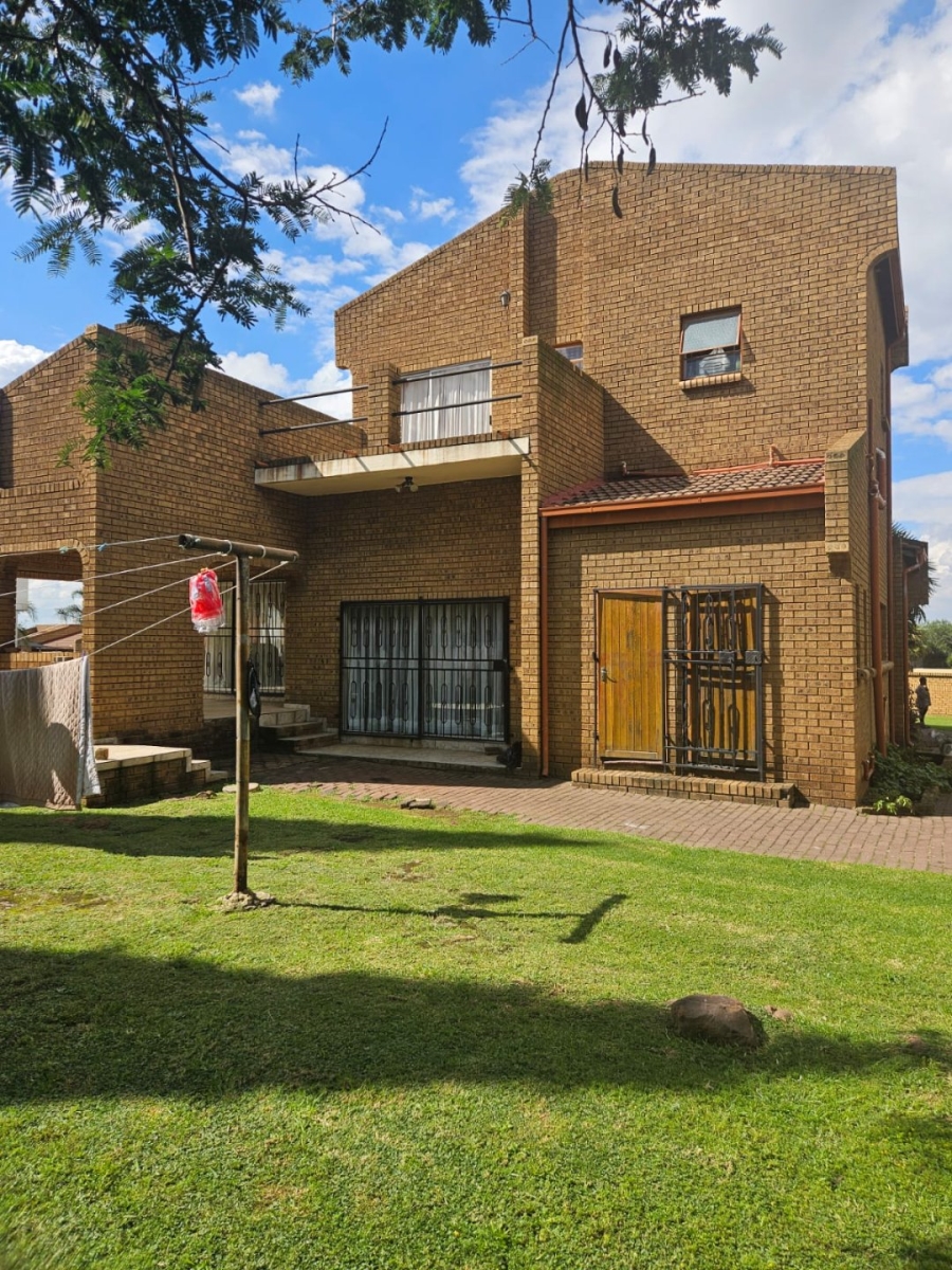 3 Bedroom Property for Sale in Reyno Ridge Mpumalanga