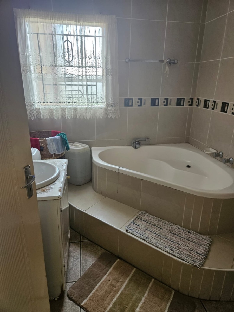3 Bedroom Property for Sale in Reyno Ridge Mpumalanga