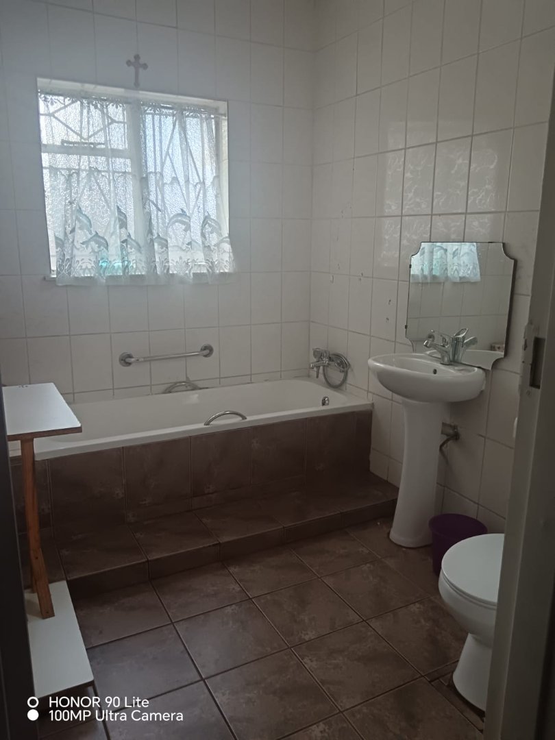 4 Bedroom Property for Sale in Witbank Ext 9 Mpumalanga