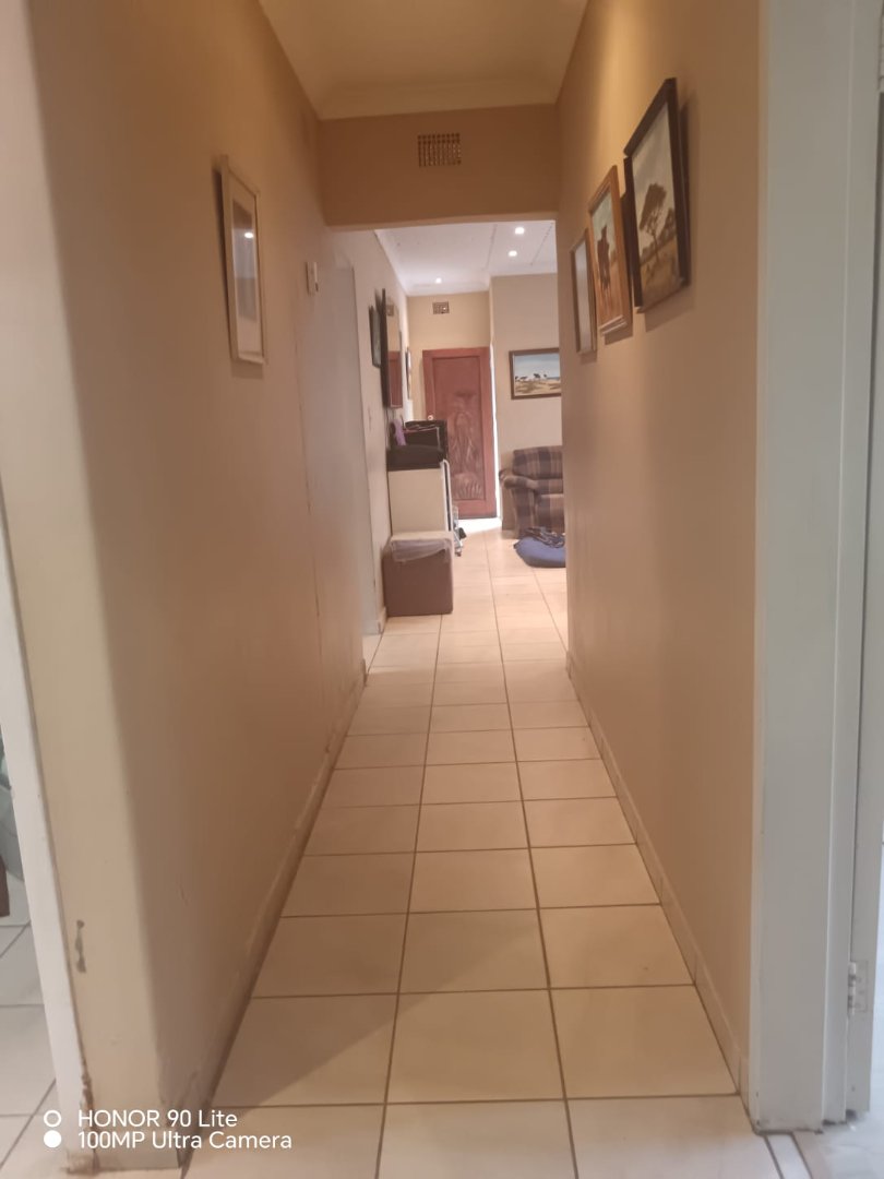 4 Bedroom Property for Sale in Witbank Ext 9 Mpumalanga