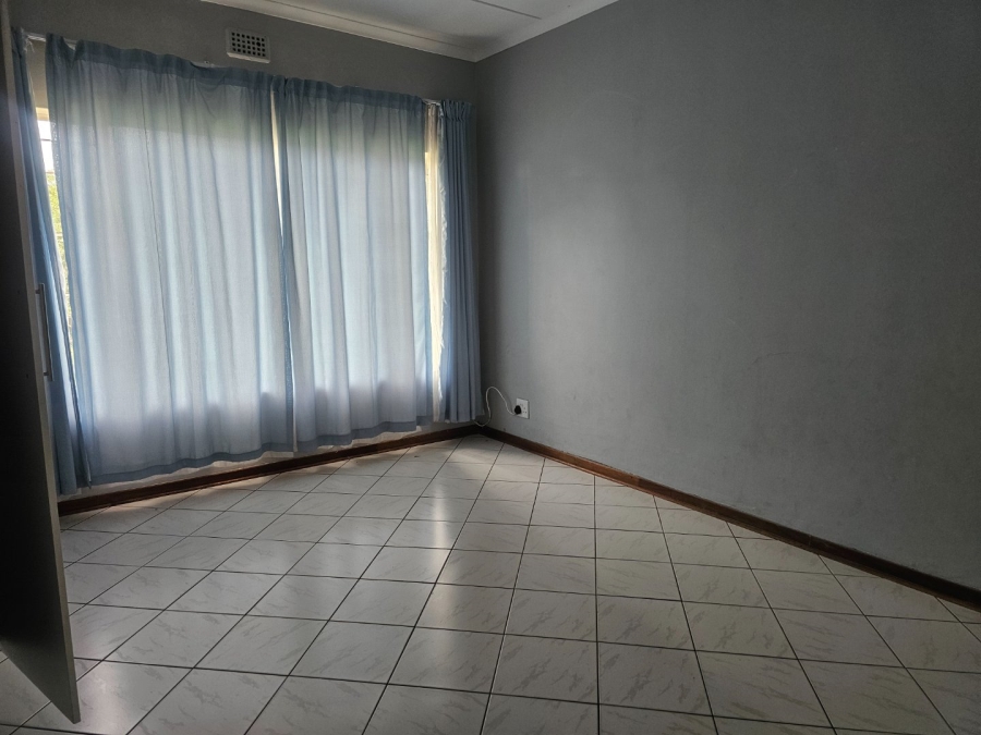 4 Bedroom Property for Sale in Parkville Mpumalanga