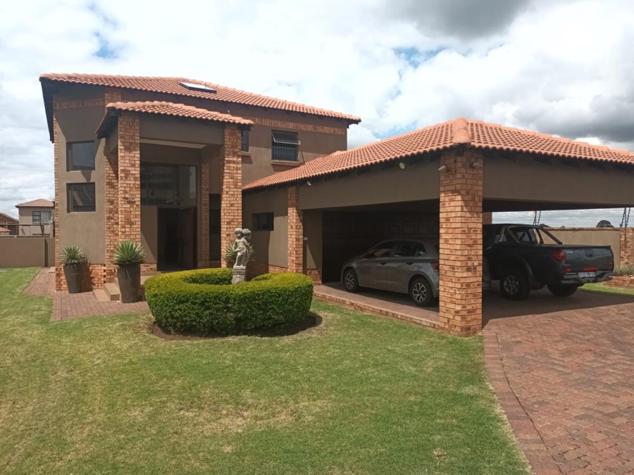 4 Bedroom Property for Sale in Reyno Ridge Mpumalanga