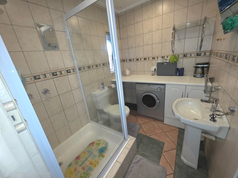 4 Bedroom Property for Sale in Kruinpark Mpumalanga