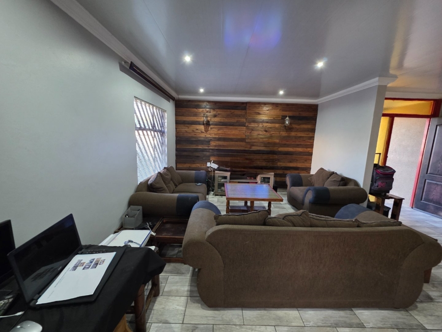 To Let 3 Bedroom Property for Rent in Secunda Mpumalanga
