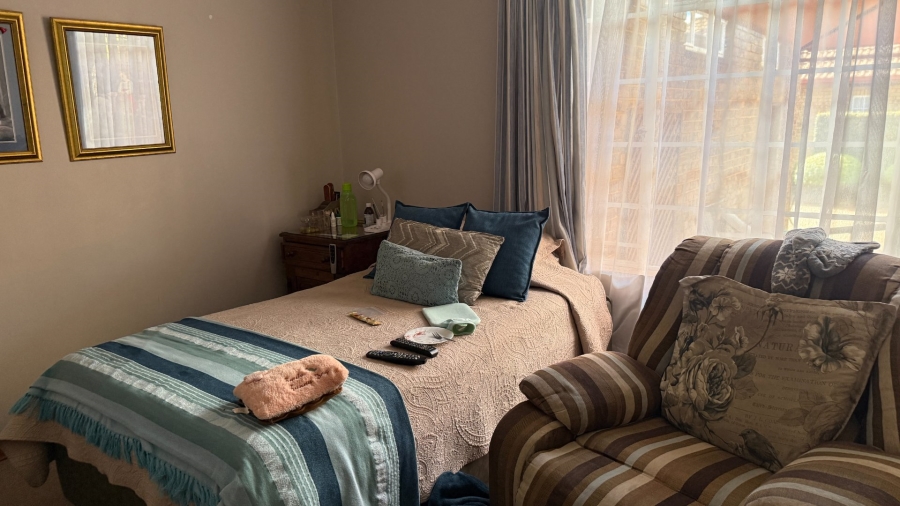 2 Bedroom Property for Sale in Middelburg Central Mpumalanga