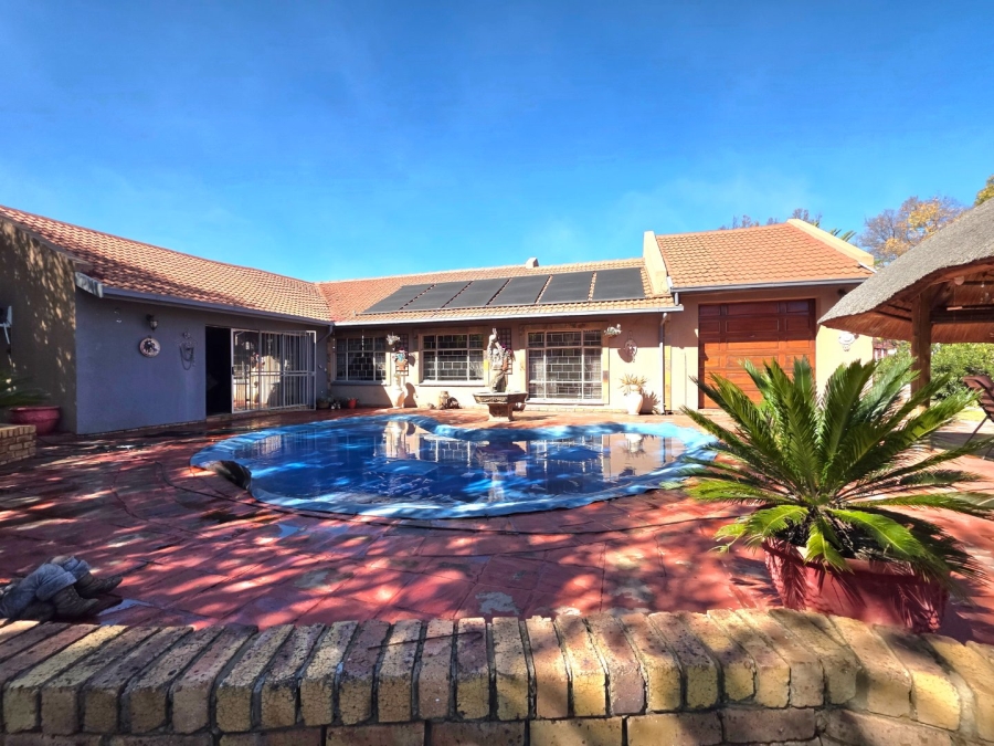 4 Bedroom Property for Sale in Secunda Mpumalanga