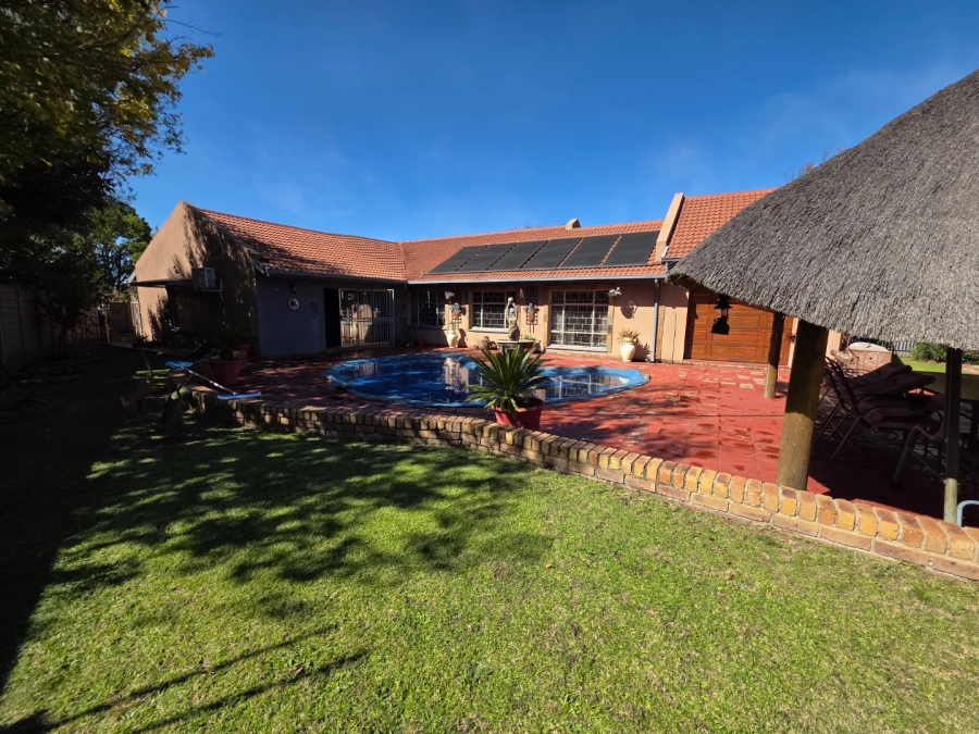 4 Bedroom Property for Sale in Secunda Mpumalanga