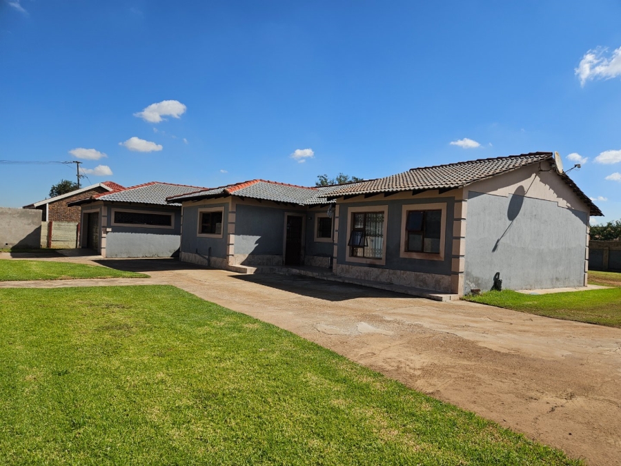 3 Bedroom Property for Sale in Eloff Mpumalanga