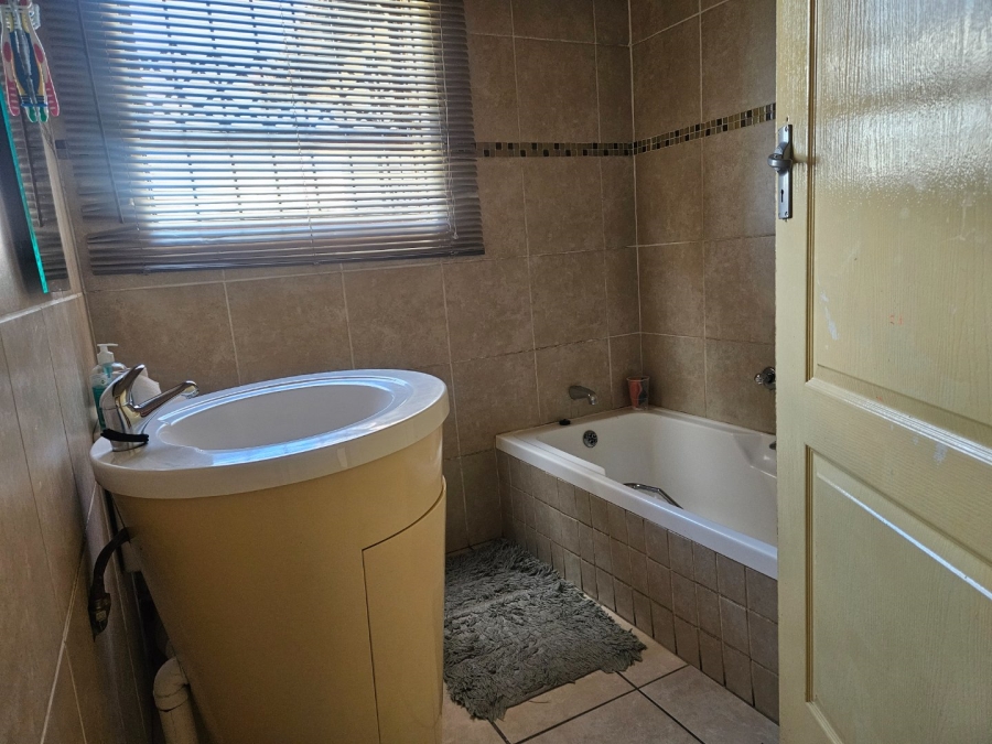 3 Bedroom Property for Sale in Eloff Mpumalanga