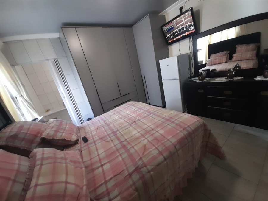 5 Bedroom Property for Sale in West Acres Ext 5 Mpumalanga
