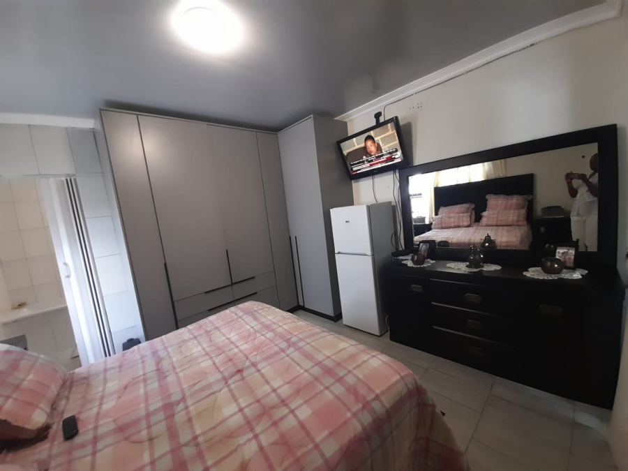 5 Bedroom Property for Sale in West Acres Ext 5 Mpumalanga