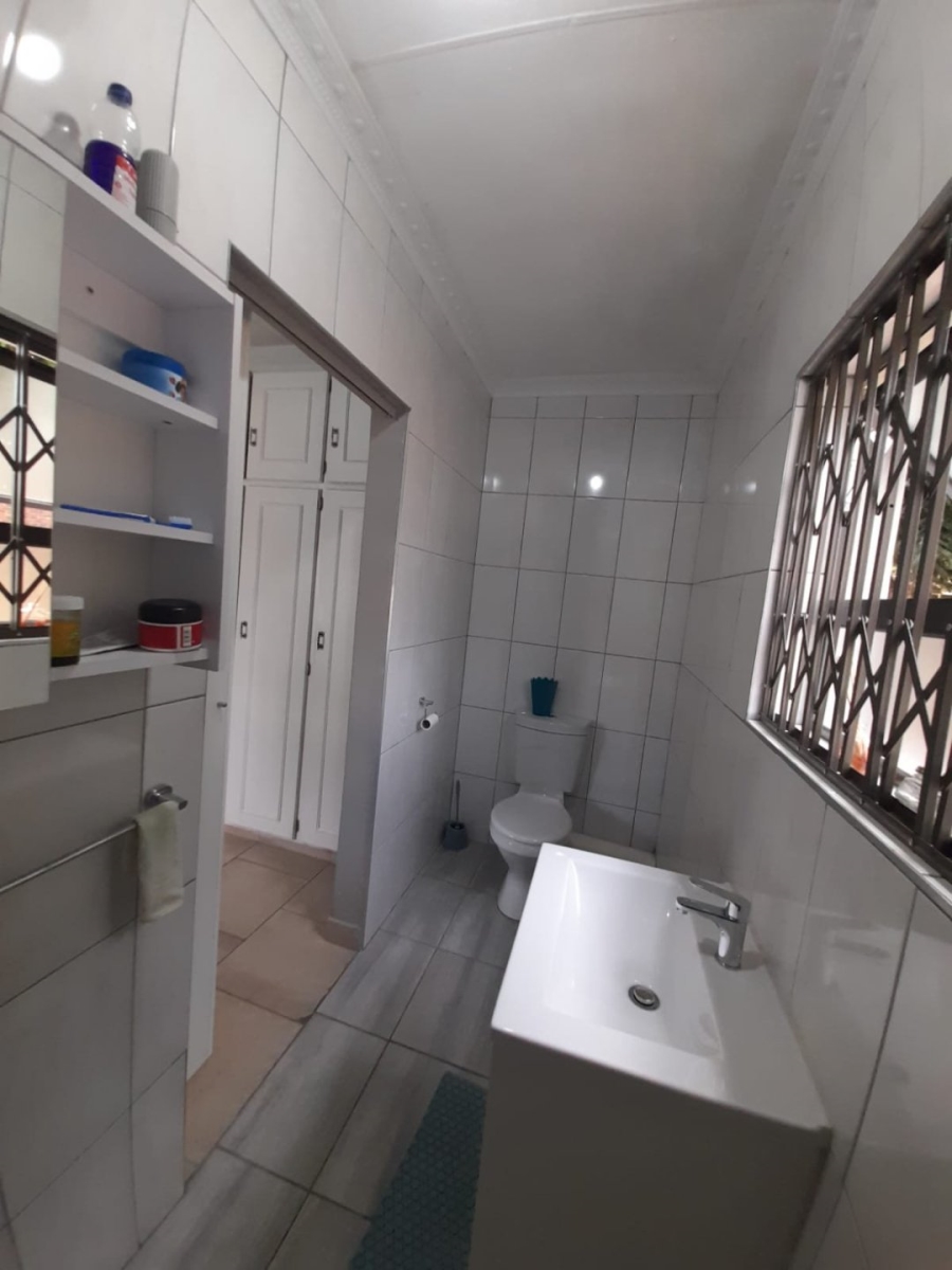 5 Bedroom Property for Sale in West Acres Ext 5 Mpumalanga