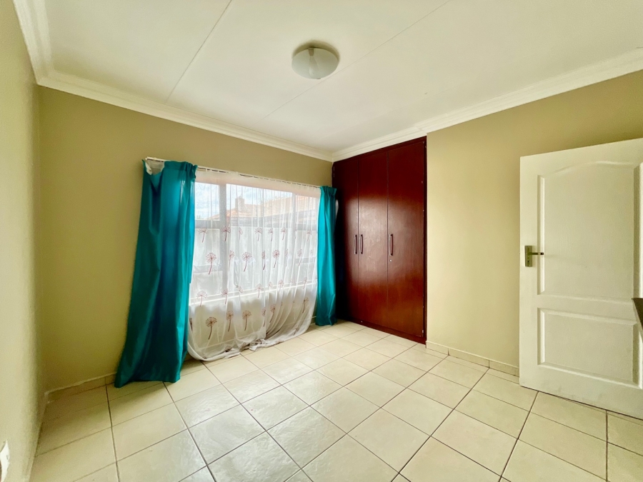 To Let 4 Bedroom Property for Rent in Aerorand Mpumalanga