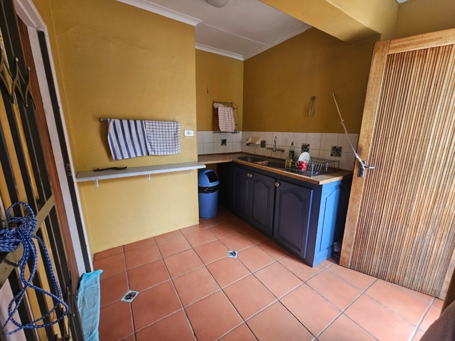 To Let  Bedroom Property for Rent in White River Estates Mpumalanga