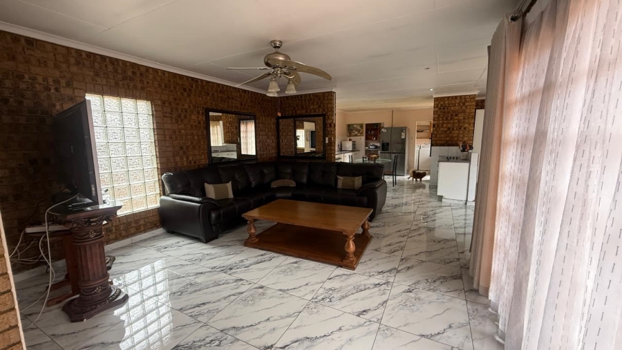 4 Bedroom Property for Sale in Aerorand Mpumalanga