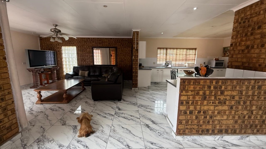4 Bedroom Property for Sale in Aerorand Mpumalanga