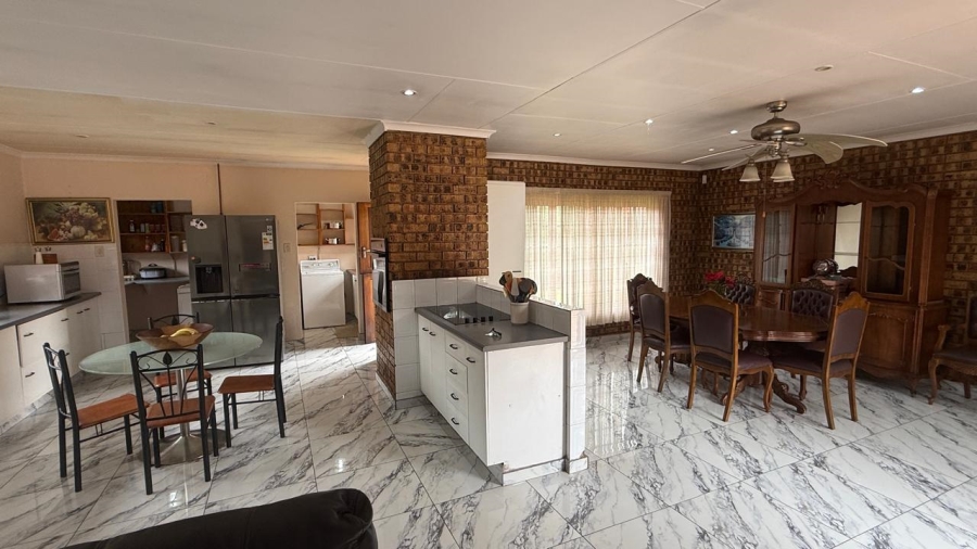 4 Bedroom Property for Sale in Aerorand Mpumalanga