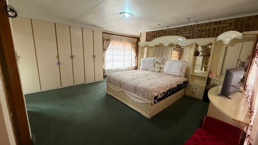 4 Bedroom Property for Sale in Aerorand Mpumalanga