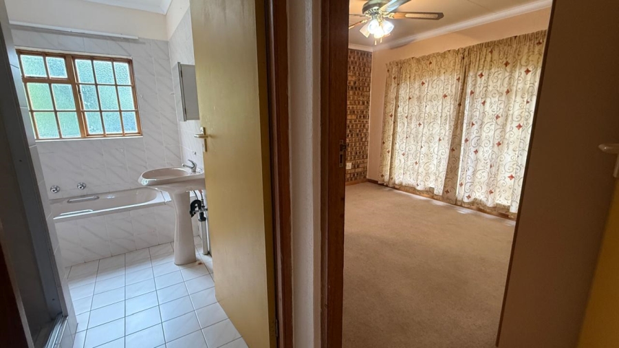 4 Bedroom Property for Sale in Aerorand Mpumalanga