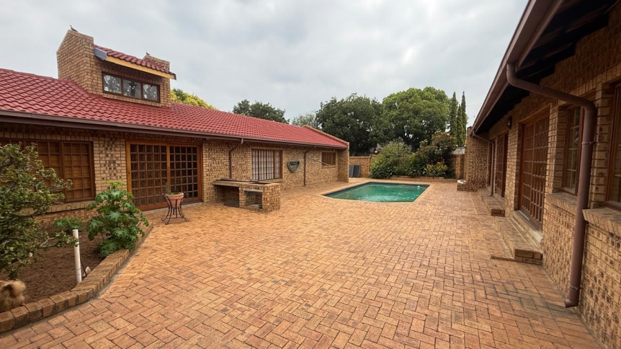 4 Bedroom Property for Sale in Aerorand Mpumalanga