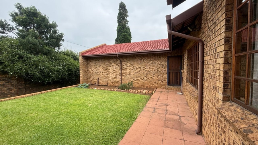 4 Bedroom Property for Sale in Aerorand Mpumalanga