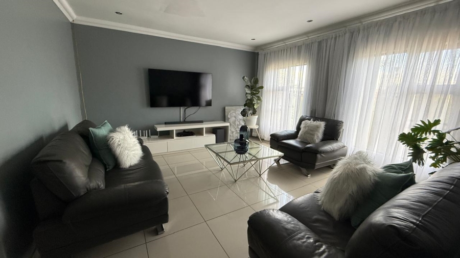 4 Bedroom Property for Sale in Aerorand Mpumalanga