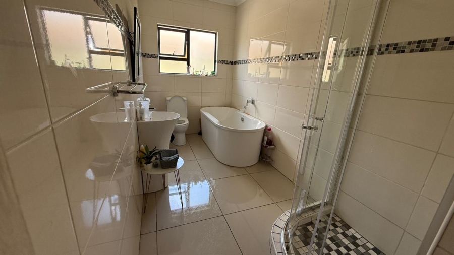 4 Bedroom Property for Sale in Aerorand Mpumalanga