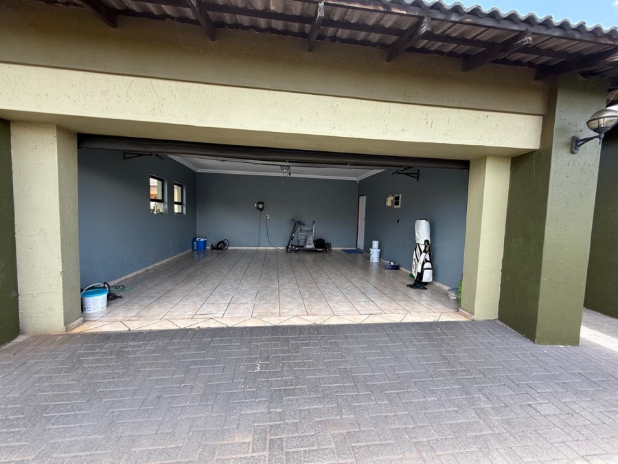 4 Bedroom Property for Sale in Aerorand Mpumalanga