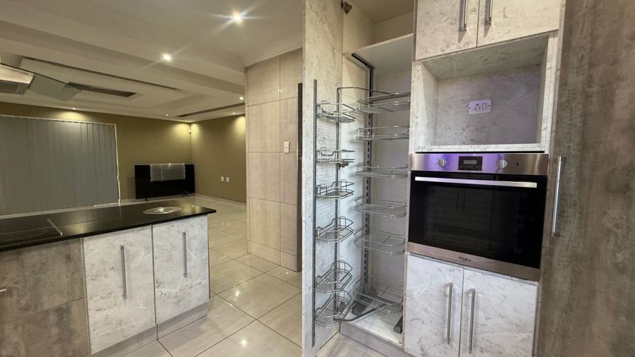 3 Bedroom Property for Sale in Aerorand Mpumalanga